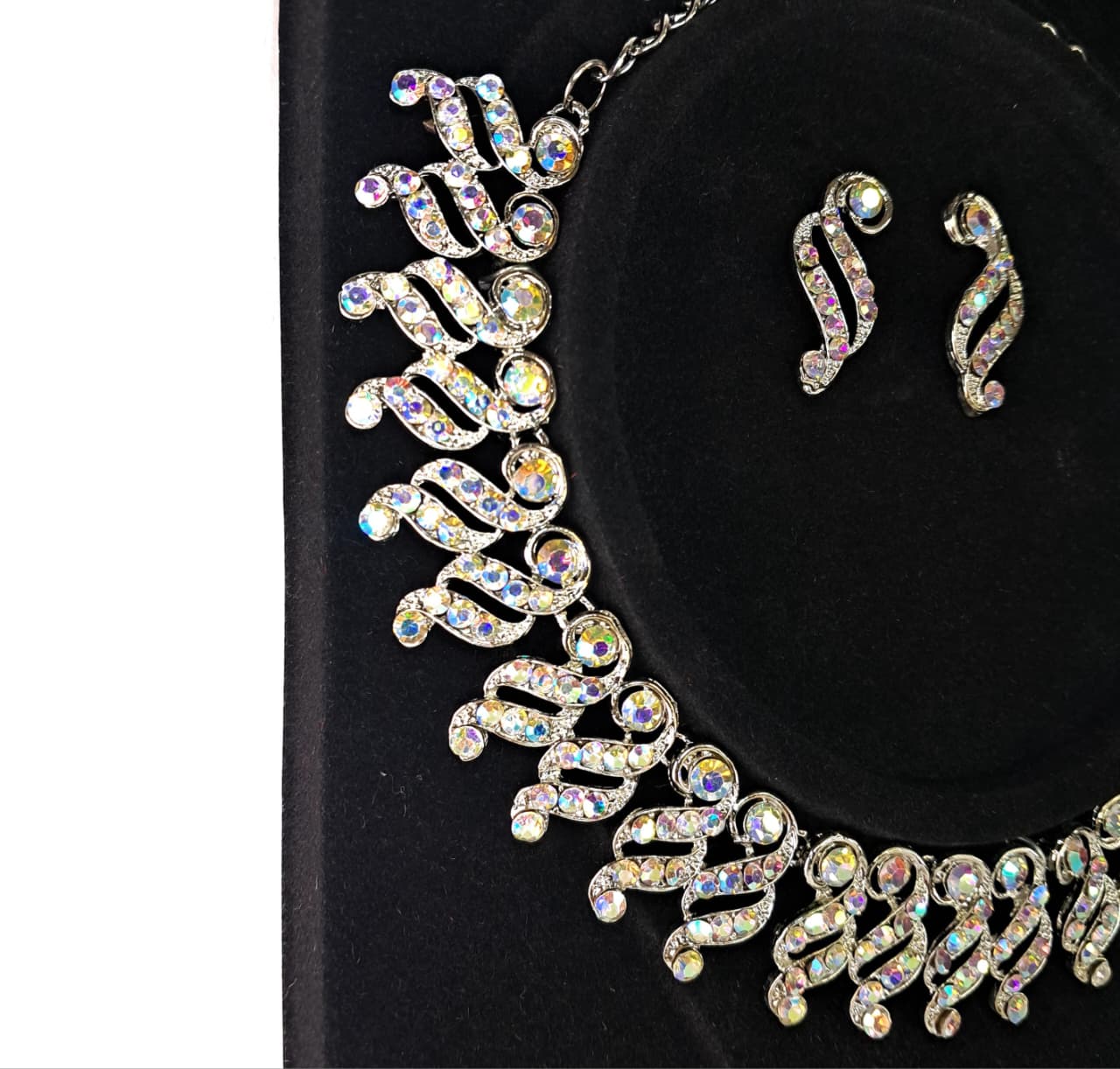 The Regal Chandelier Set